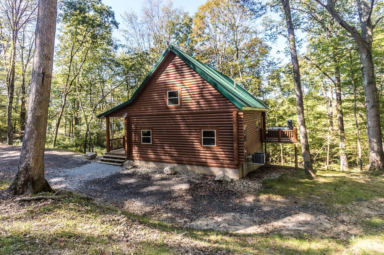 Hocking Hills Cabins & Resort Foxfire Logan Ngoại thất bức ảnh