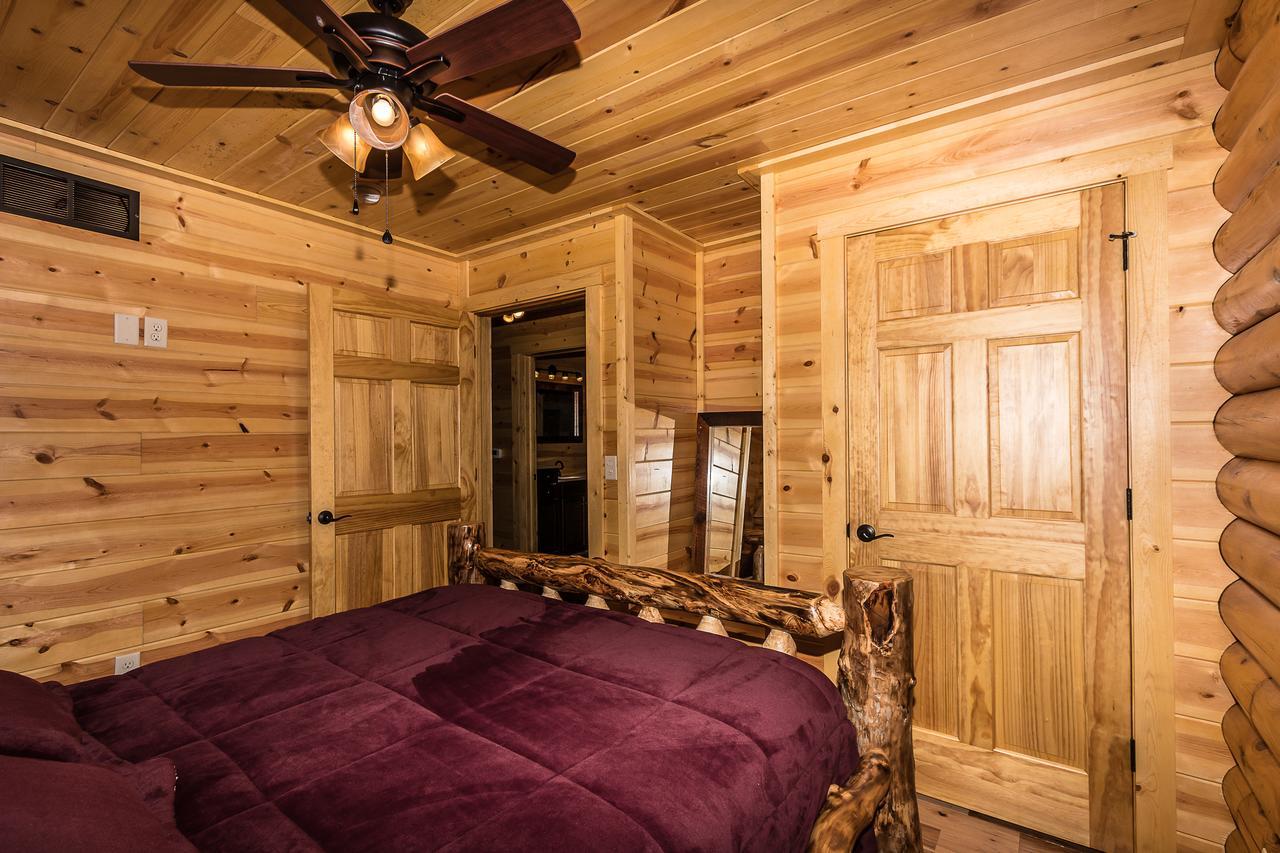 Hocking Hills Cabins & Resort Foxfire Logan Ngoại thất bức ảnh