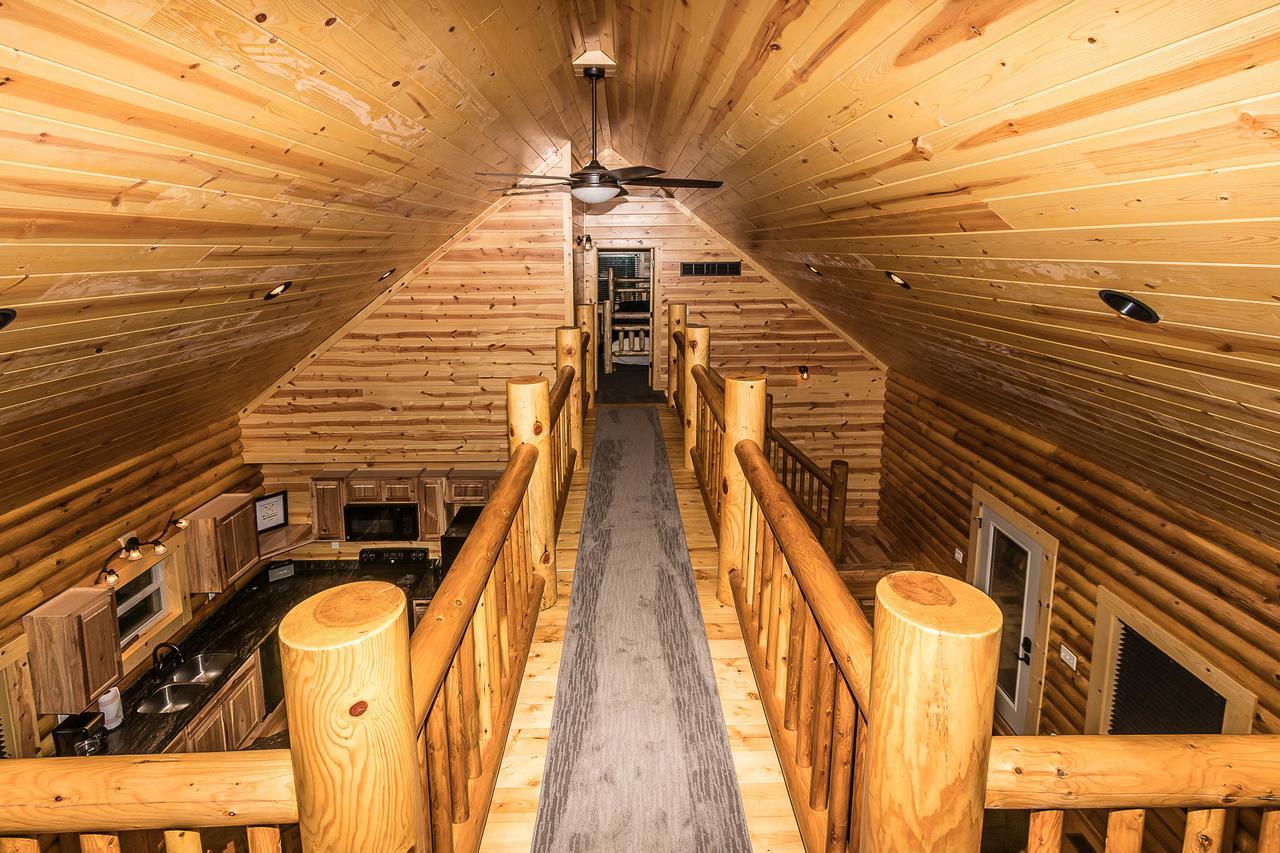 Hocking Hills Cabins & Resort Foxfire Logan Ngoại thất bức ảnh